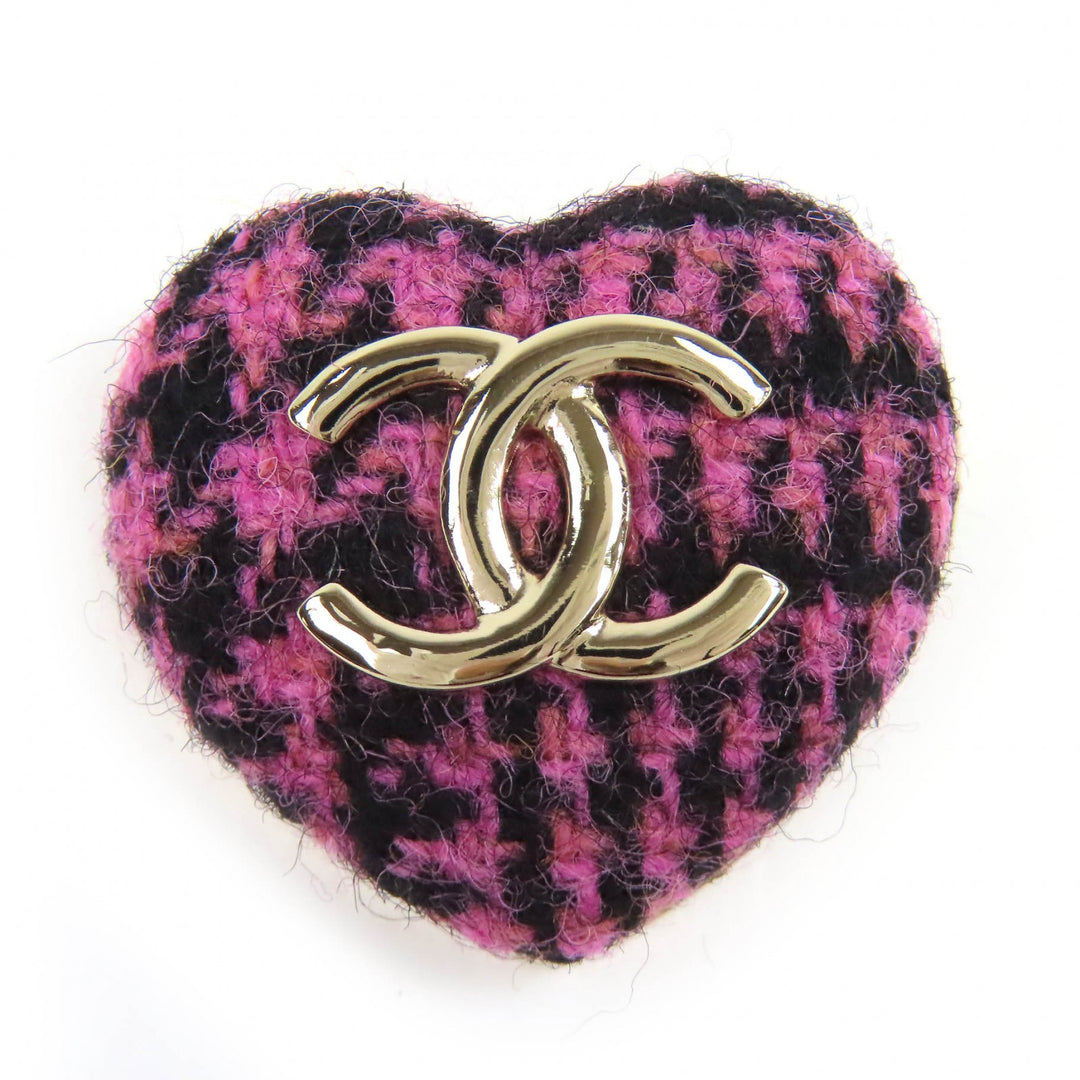 Excellent CHANEL Brooch COCO Mark Heart-shaped Tweed pink Women B22K AB9496