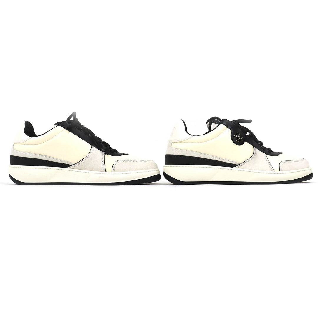 Excellent CHANEL sneakers COCO Mark Ivory leather mens 43 G45213