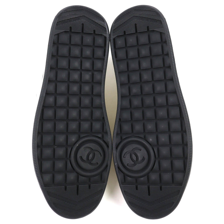 Excellent CHANEL sneakers COCO Mark Ivory leather mens 43 G45213