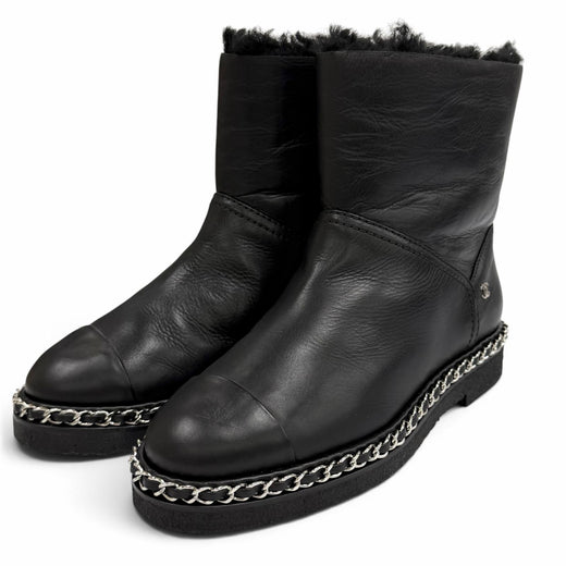 Great CHANEL short boots COCO Mark Chain Decoration Sheepskin Mouton 35 G34113