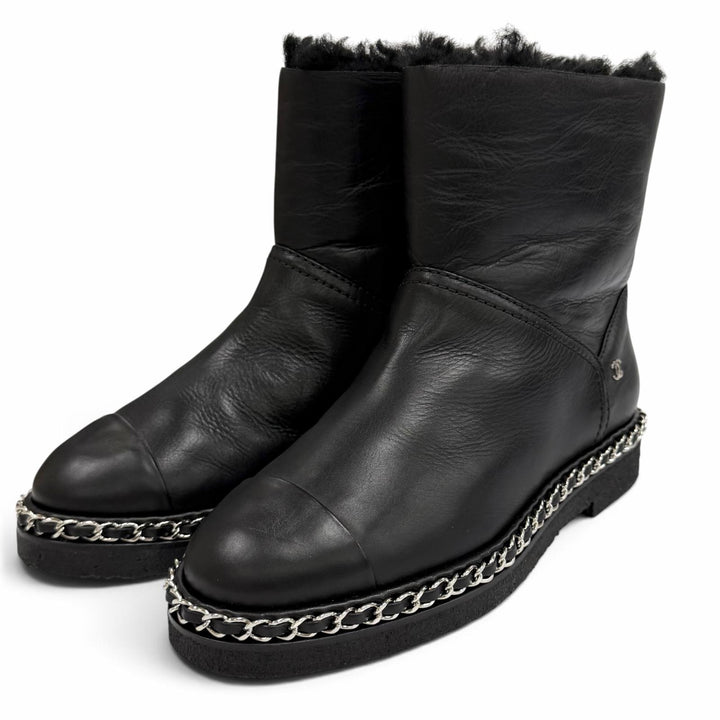 Great CHANEL short boots COCO Mark Chain Decoration Sheepskin Mouton 35 G34113