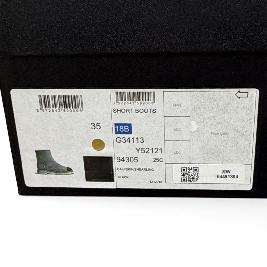 Great CHANEL short boots COCO Mark Chain Decoration Sheepskin Mouton 35 G34113