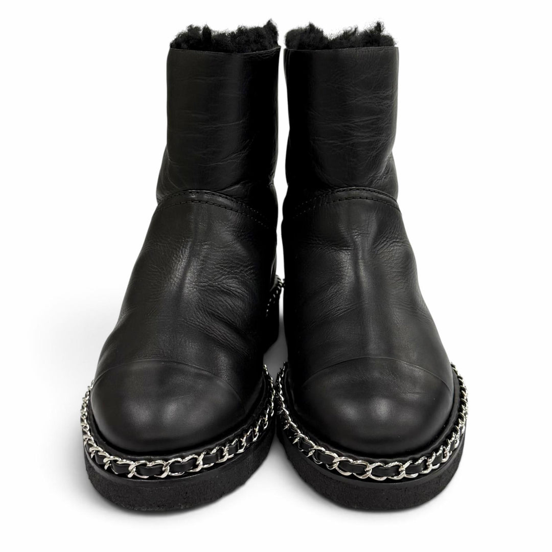 Great CHANEL short boots COCO Mark Chain Decoration Sheepskin Mouton 35 G34113