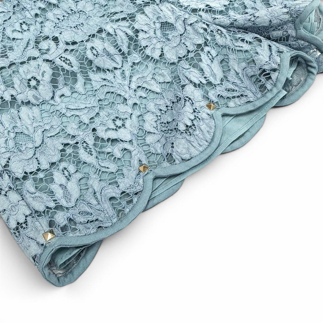 Pristine VALENTINO Shorts Rockstud all-over lace design Lightblue 38 NB2RF0L61EC