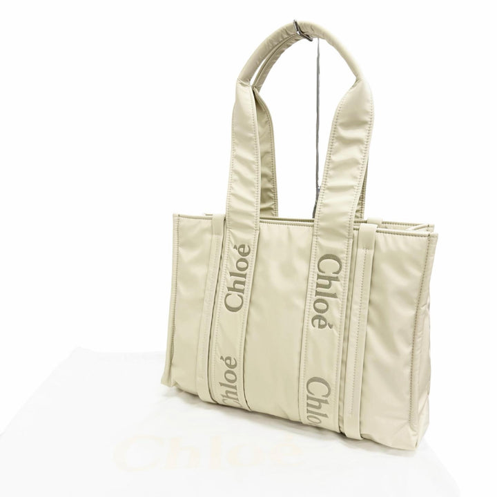 Excellent Chloe WOODY Medium Tote Bag light beige Women CHC23WS383L4122M
