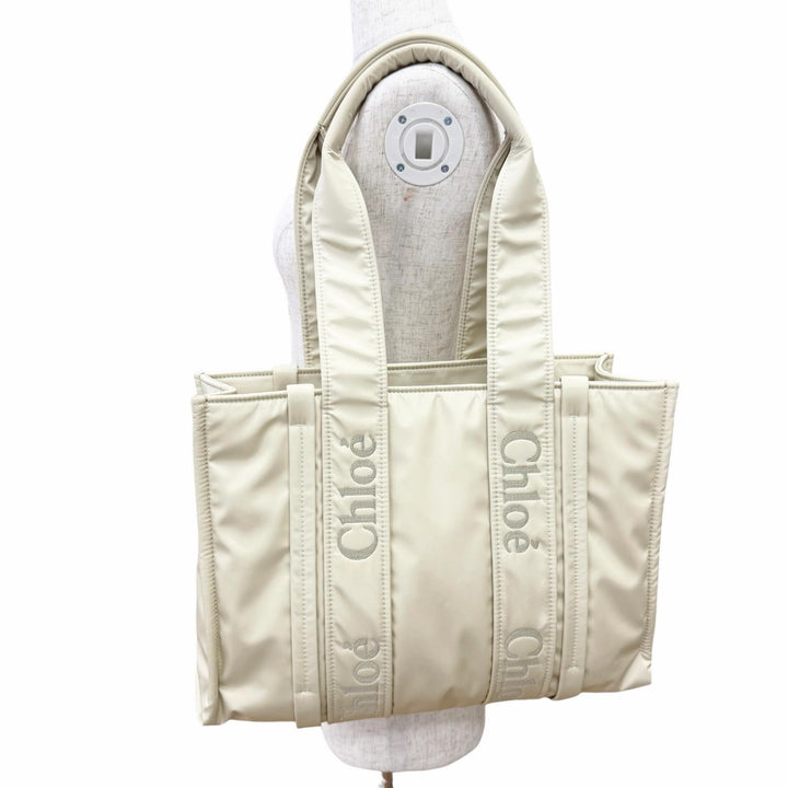 Excellent Chloe WOODY Medium Tote Bag light beige Women CHC23WS383L4122M