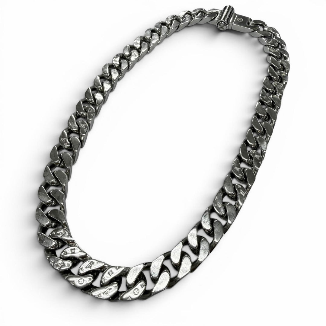 Great LOUIS VUITTON Necklace Collier Chain Kihei Monogram Silver mens M68272
