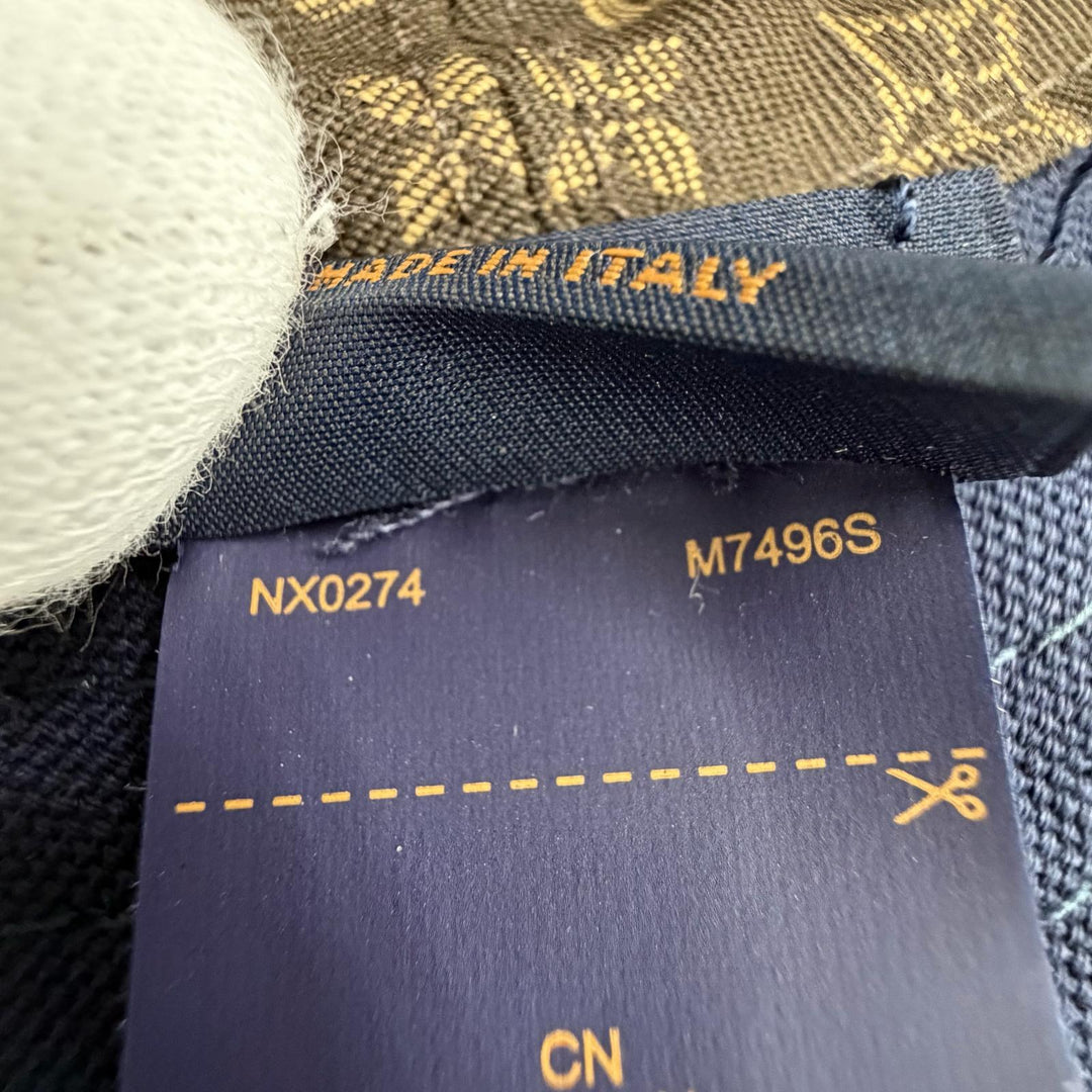Great LOUIS VUITTON hat Bucket Hat LV Stripe Navy cotton Women M7496S