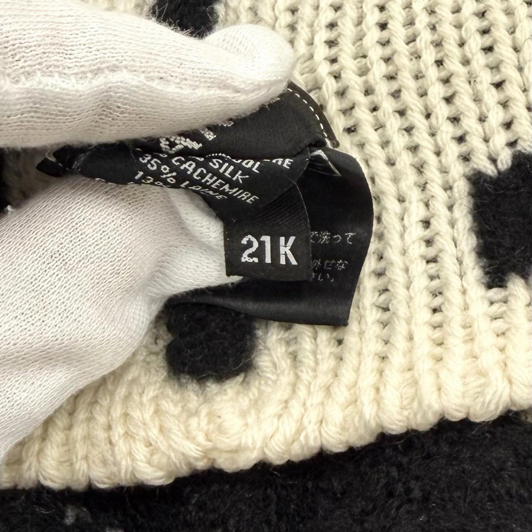 Great CHANEL Knit cap Logo design black cashmere Women 21K