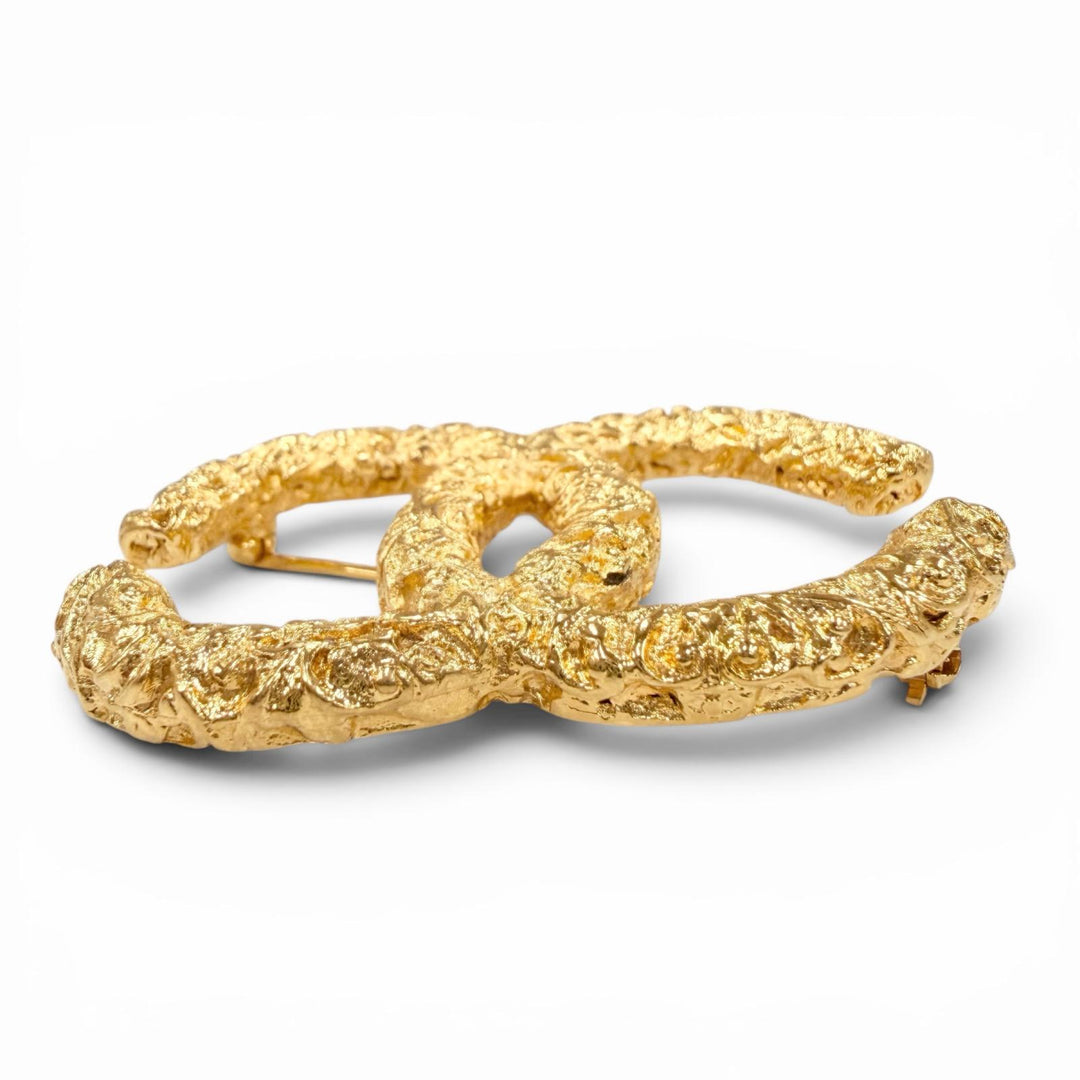 Great CHANEL Brooch COCO Mark Lava gold Women 93A