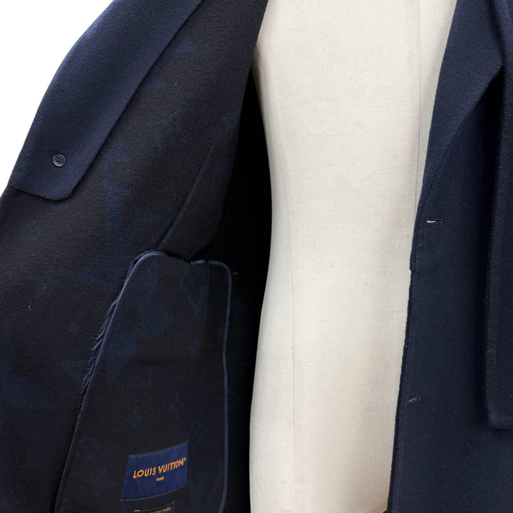 Excellent LOUIS VUITTON Chester coat Monogram Giant Hooded Scarf Navy 46