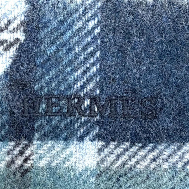 Pristine HERMES Scarf Echec aux Roi Tartan cashmere mens