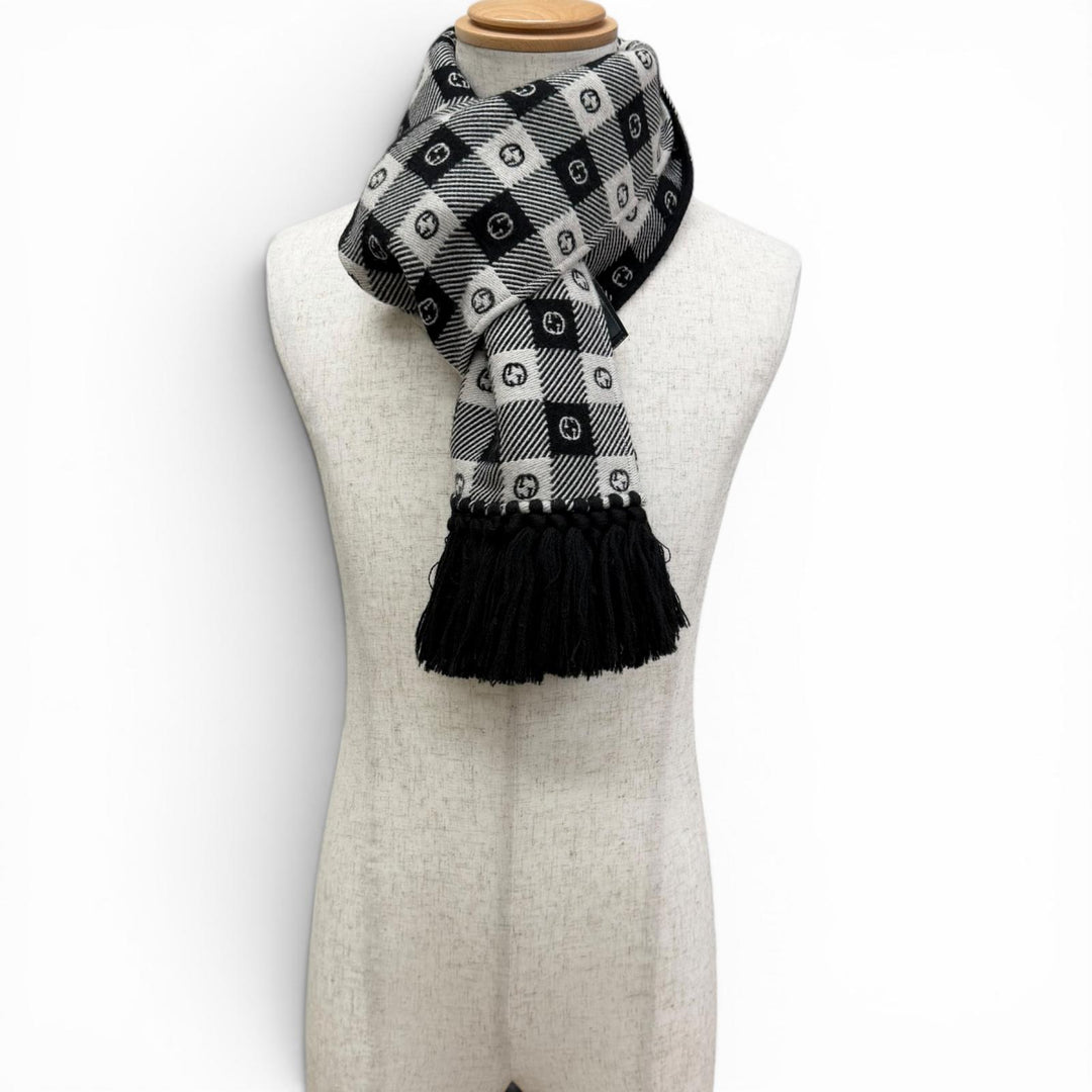 Great GUCCI Scarf Interlocking G Check Pattern Fringe black wool mens 633990