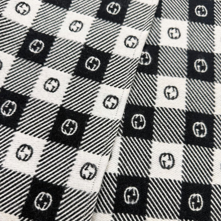 Great GUCCI Scarf Interlocking G Check Pattern Fringe black wool mens 633990