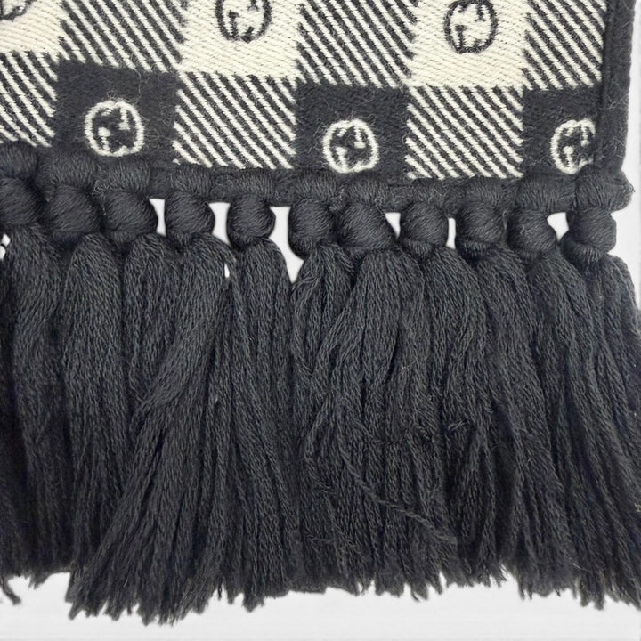 Great GUCCI Scarf Interlocking G Check Pattern Fringe black wool mens 633990