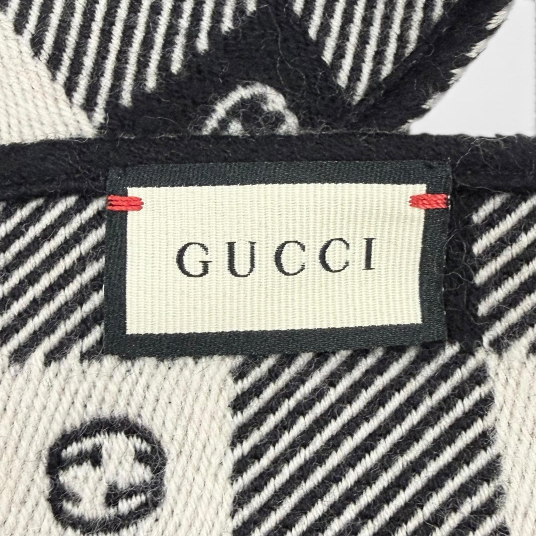 Great GUCCI Scarf Interlocking G Check Pattern Fringe black wool mens 633990