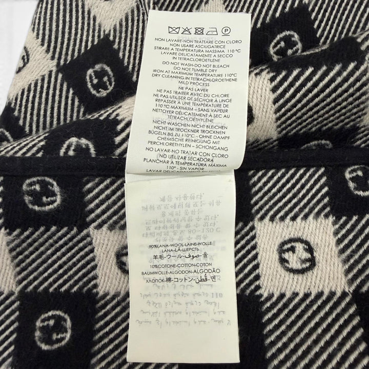 Great GUCCI Scarf Interlocking G Check Pattern Fringe black wool mens 633990
