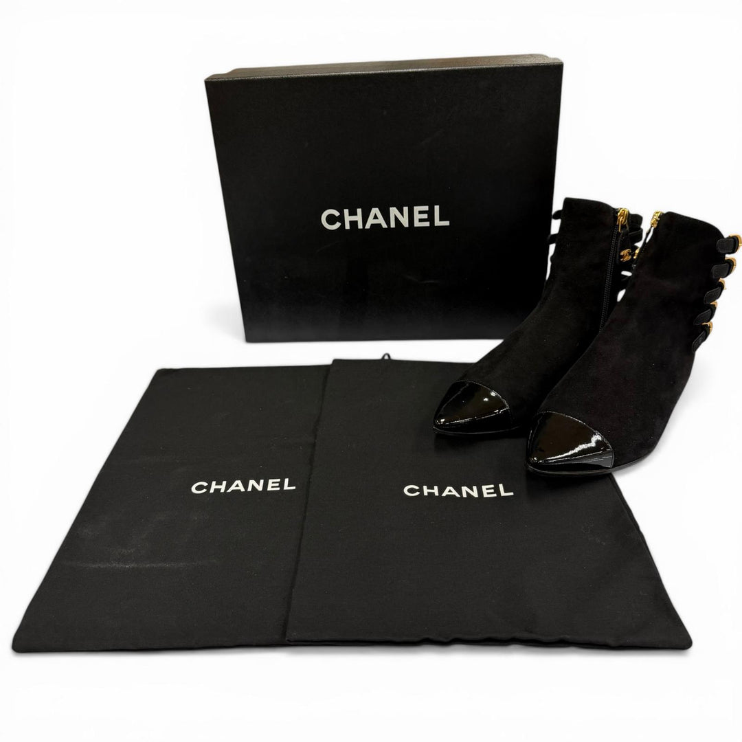 Excellent CHANEL Ankle boots black Suede leather Women 36.5 G30600