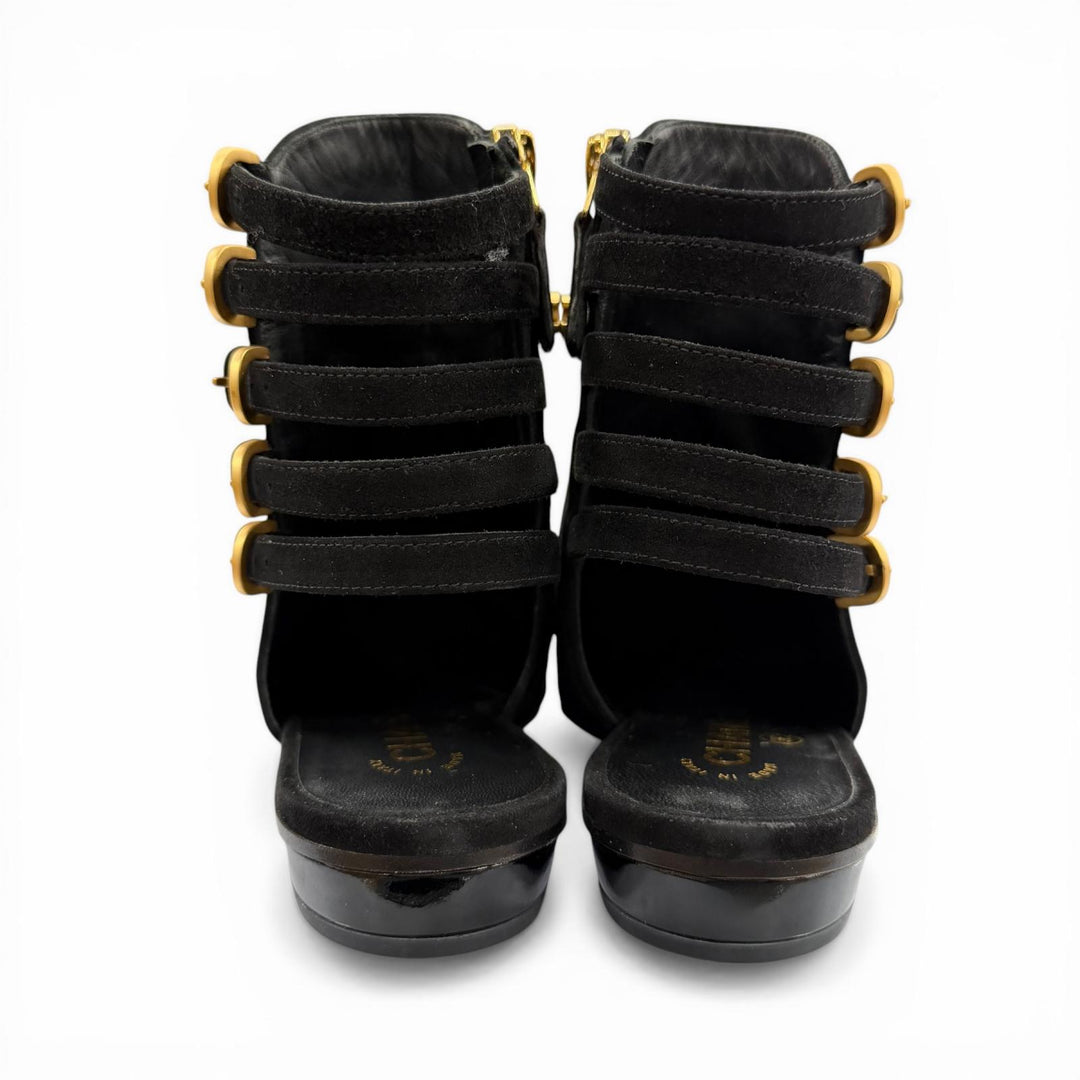 Excellent CHANEL Ankle boots black Suede leather Women 36.5 G30600
