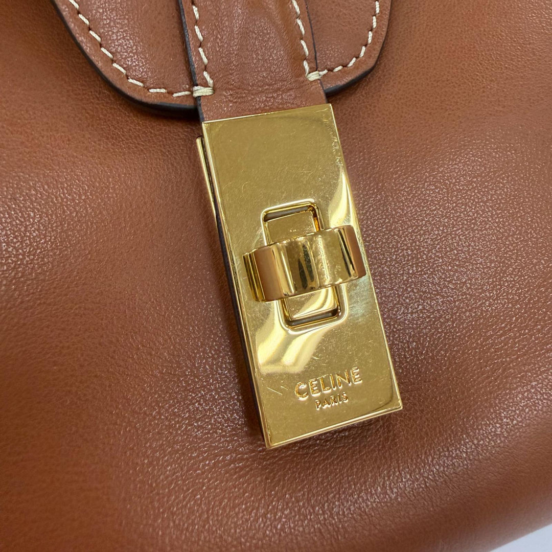 Great CELINE Teen Soft 16 Seize Shoulder Bag leather Women 19685