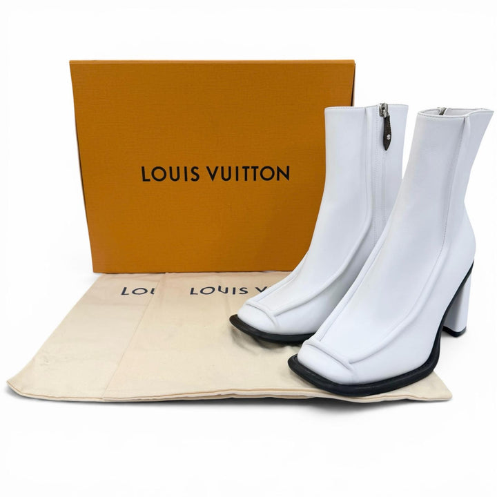 Excellent LOUIS VUITTON Ankle boots Berlin Line white leather Women 37