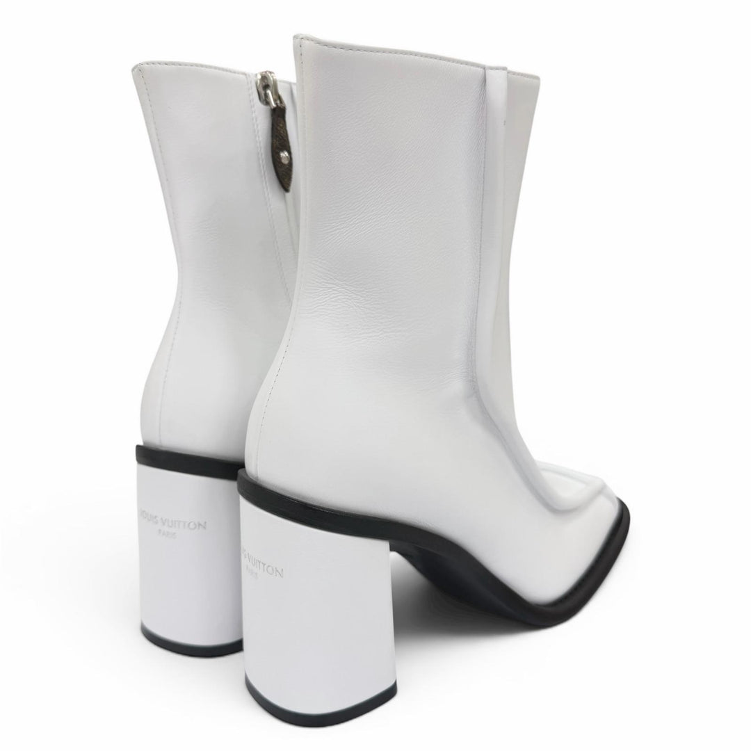 Excellent LOUIS VUITTON Ankle boots Berlin Line white leather Women 37