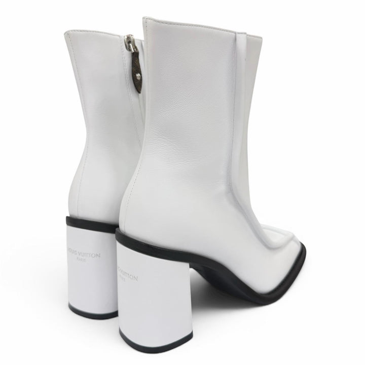 Excellent LOUIS VUITTON Ankle boots Berlin Line white leather Women 37