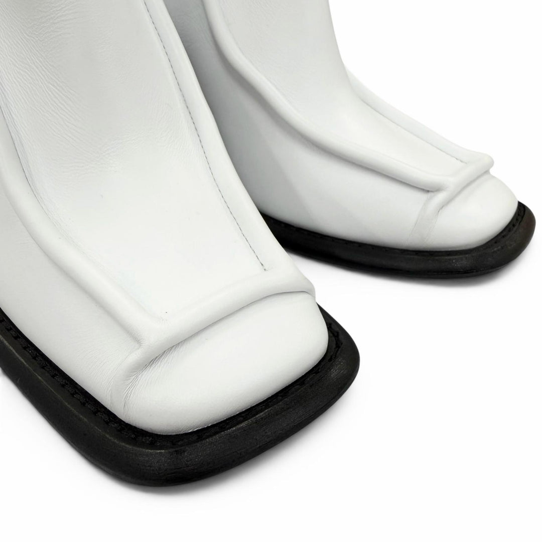 Excellent LOUIS VUITTON Ankle boots Berlin Line white leather Women 37