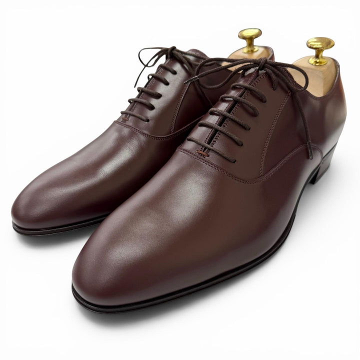 Pristine GUCCI Dress shoes GG Logo Metal Plain Toe Burgundy leather mens 8