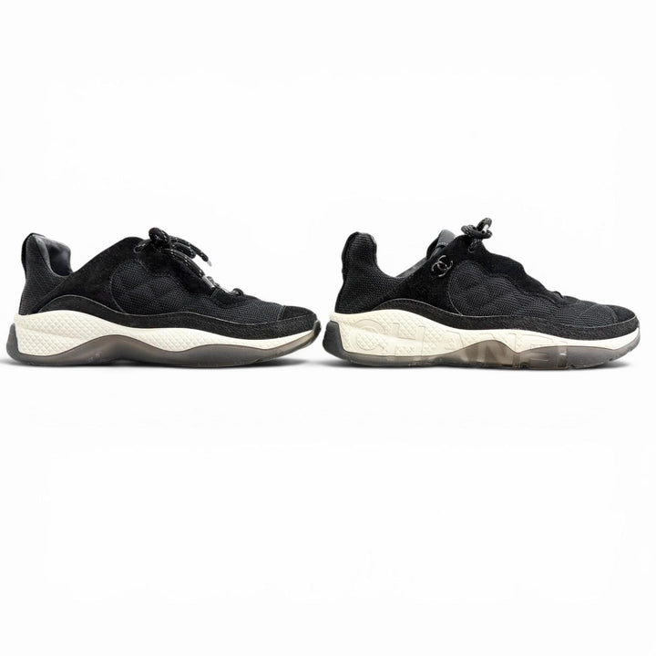 Great CHANEL sneakers COCO Mark Matelasse Logo Sole Suede Leather 39 G38290