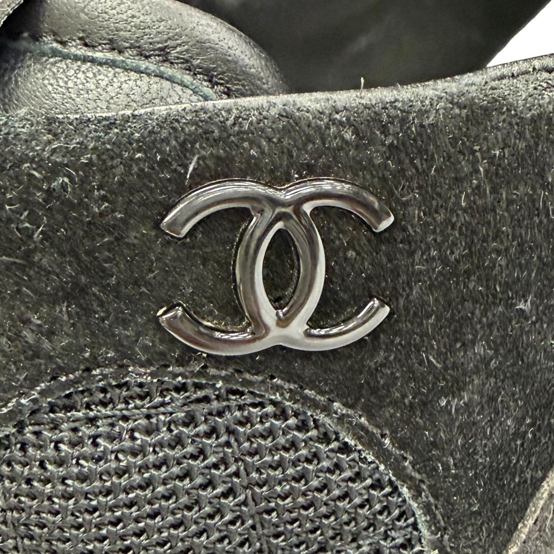 Great CHANEL sneakers COCO Mark Matelasse Logo Sole Suede Leather 39 G38290