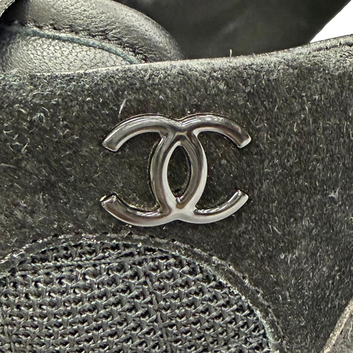 Great CHANEL sneakers COCO Mark Matelasse Logo Sole Suede Leather 39 G38290