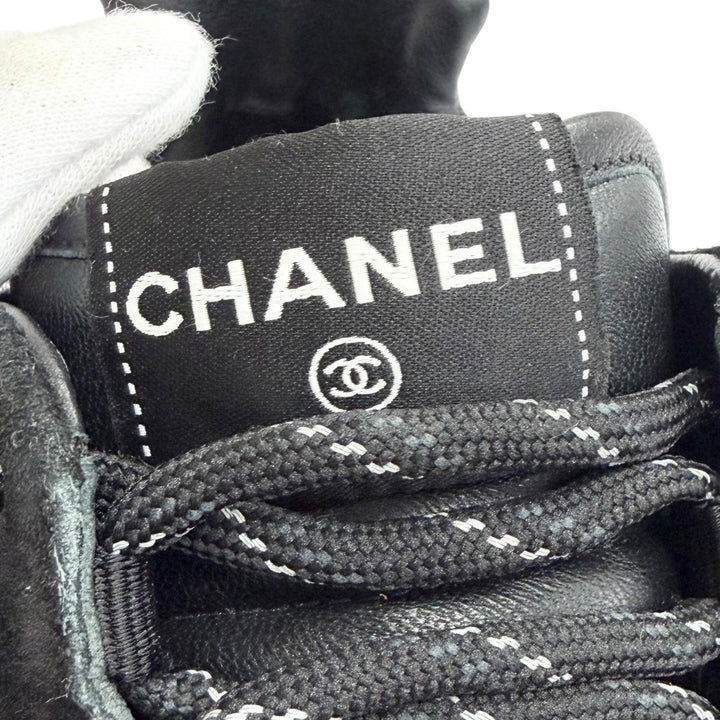 Great CHANEL sneakers COCO Mark Matelasse Logo Sole Suede Leather 39 G38290