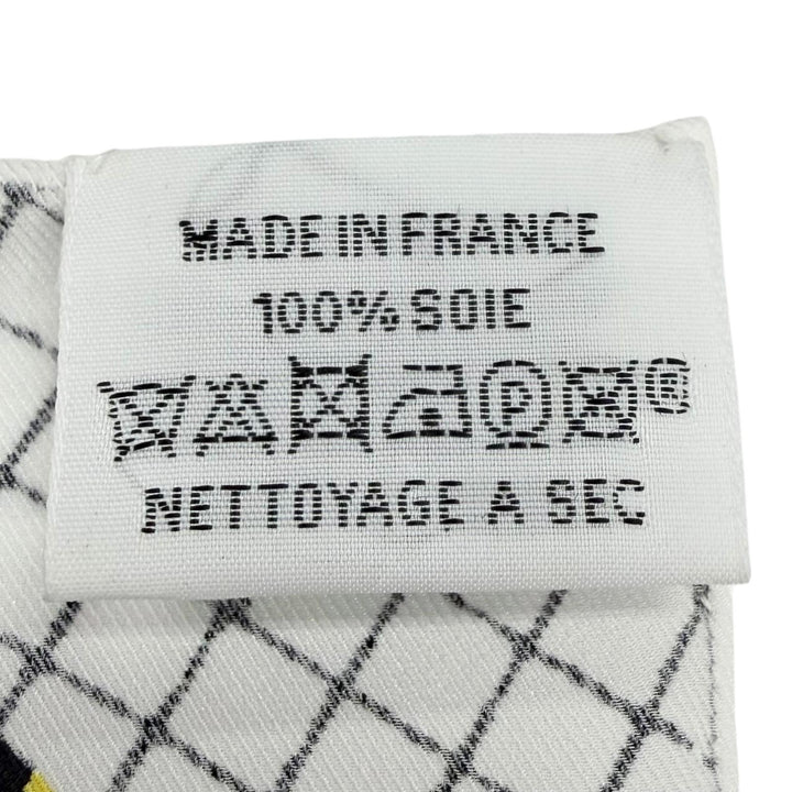 Excellent HERMES scarf Carré 70 Les Petit Papier'd Multi silk Women