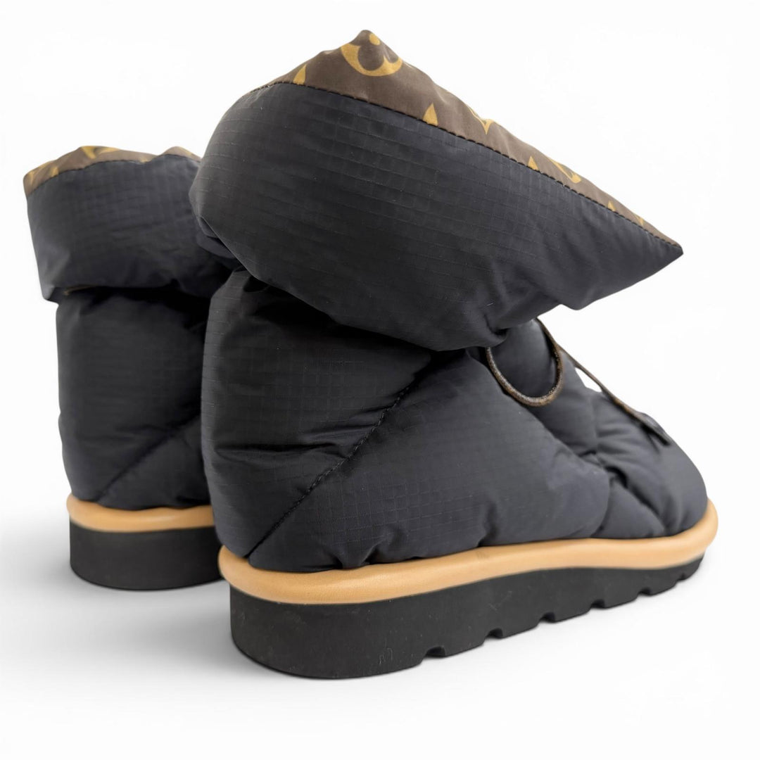 Great LOUIS VUITTON short boots Monogram snow boots black Women 38