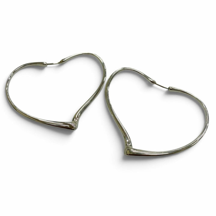 Great TIFFANY&Co. Pierce Open Heart Hoop Earrings, Medium Silver AG925 Women