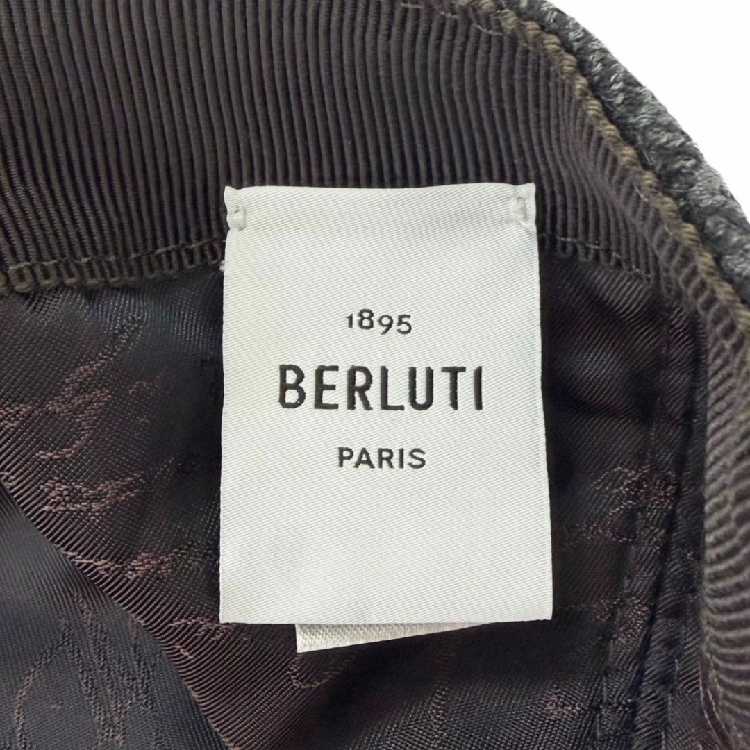 Great BERLUTI cap Logo embroidery, reverse calligraphy pattern, leather visor