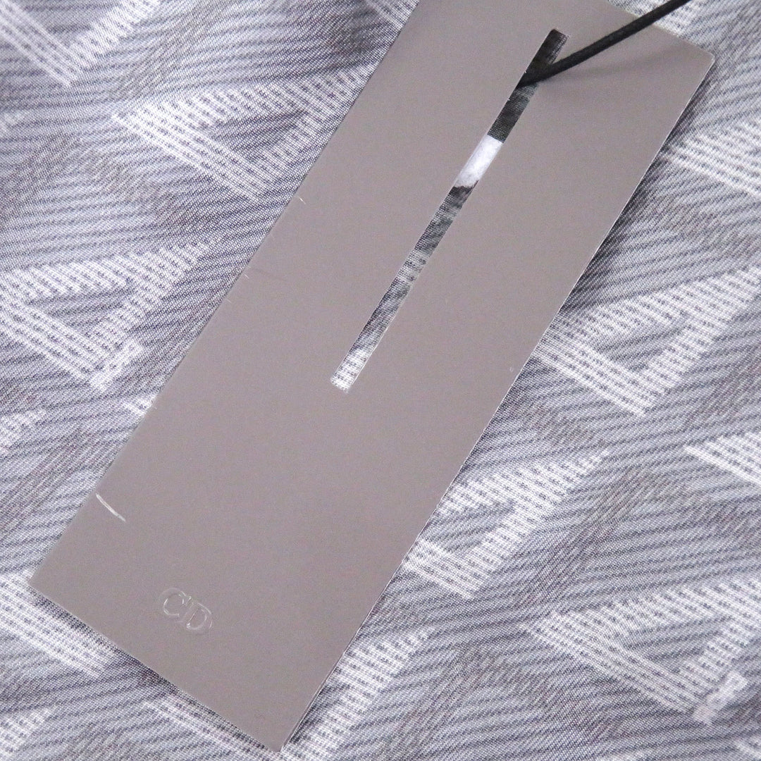 Pristine DIOR handkerchief CD Diamond Pocket Square Scarf gray silk