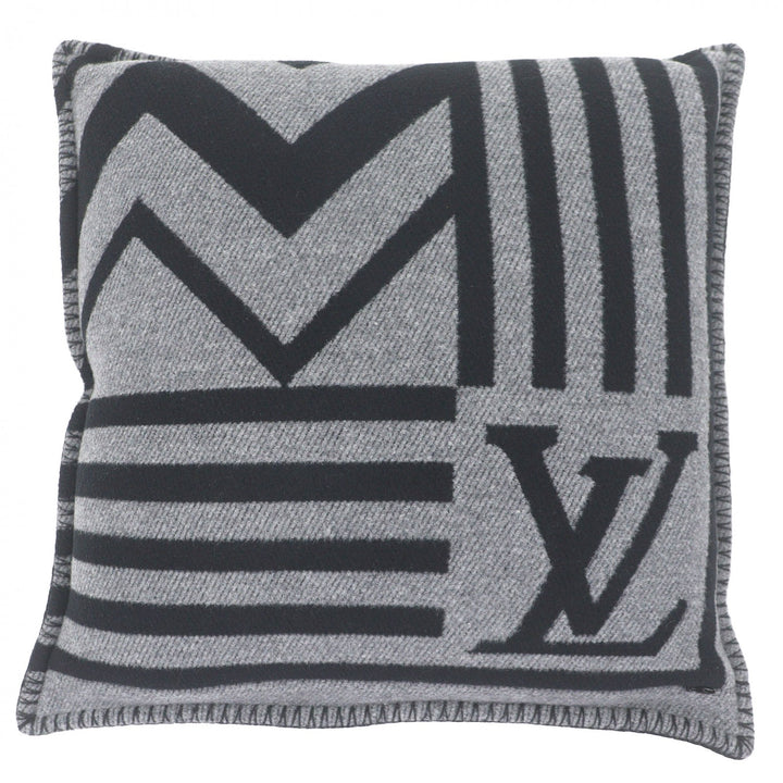 Great LOUIS VUITTON Other accessories Cushion LV Summit