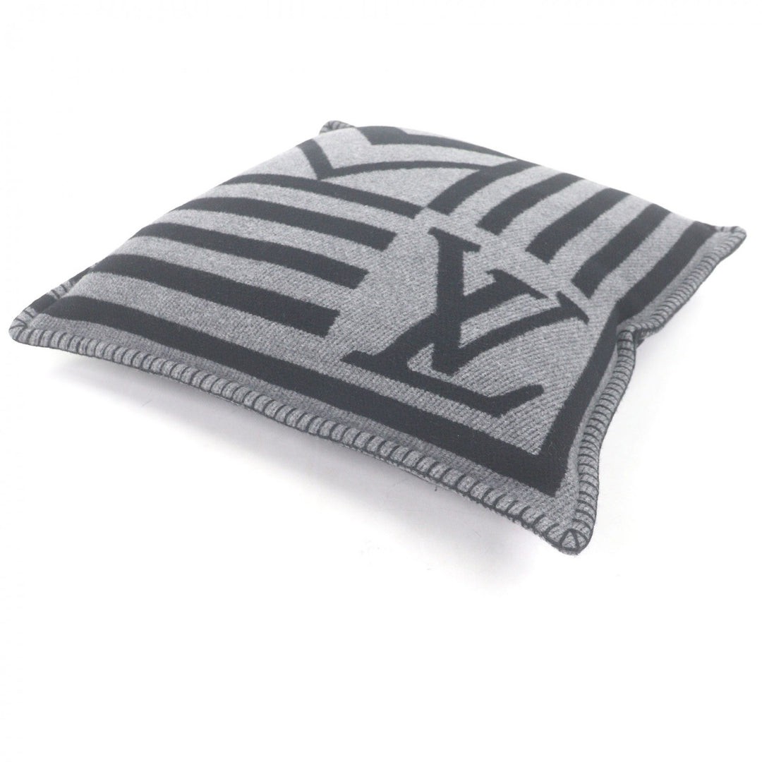 Great LOUIS VUITTON Other accessories Cushion LV Summit