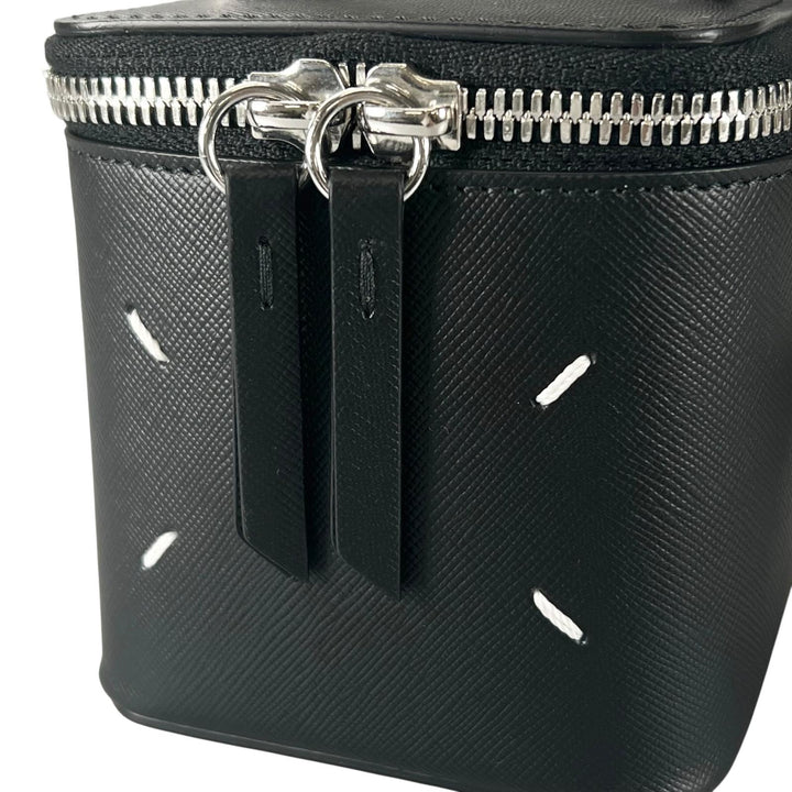Pristine Maison Margiela Handbag Vanity bag black leather Women SA2VL0012