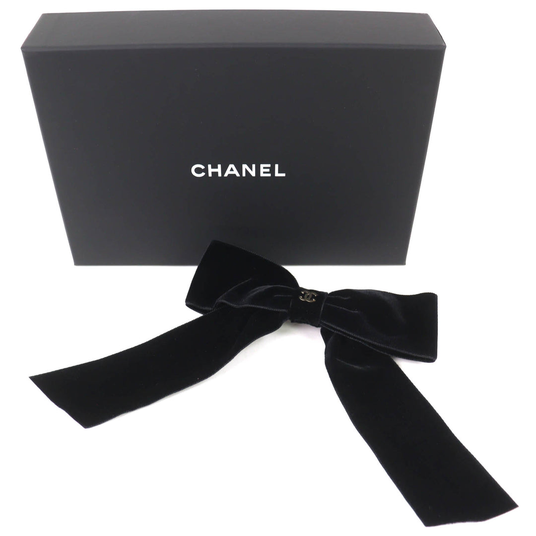 Excellent CHANEL COCO Mark Velour Ribbon Barrette Hair Accessory 25V AA8557