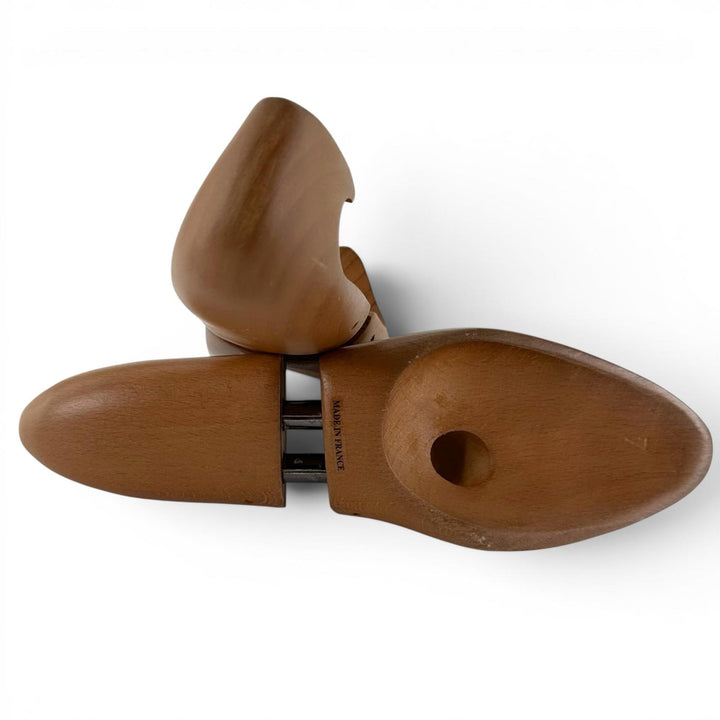 Discounted Great BERLUTI Shoe tree Logo-engraved shoe trees Brown wooden mens 7