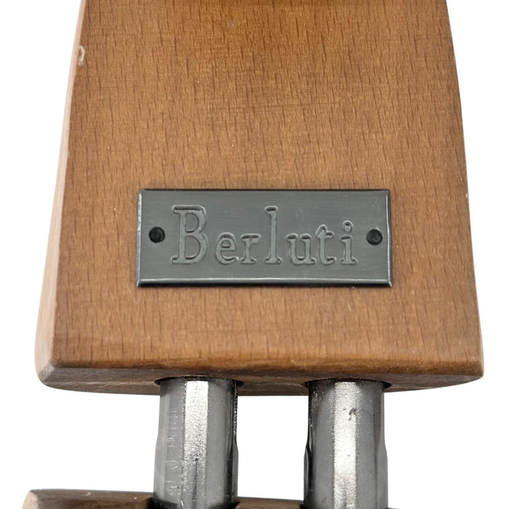 Discounted Great BERLUTI Shoe tree Logo-engraved shoe trees Brown wooden mens 7