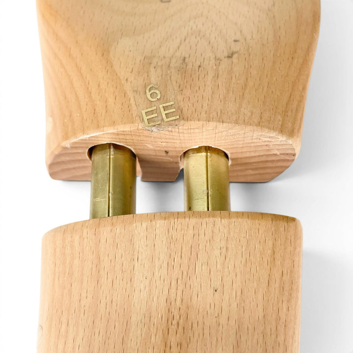 Discounted Great John Lobb Shoe tree With logo shoe tree natural wooden mens 6EE