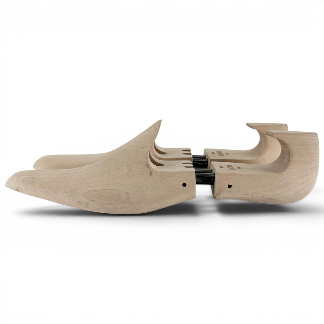 Discounted Great BERLUTI Shoe tree Logo-engraved shoe trees natural wooden mens 9