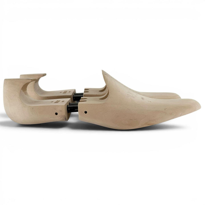 Discounted Great BERLUTI Shoe tree Logo-engraved shoe trees natural wooden mens 9