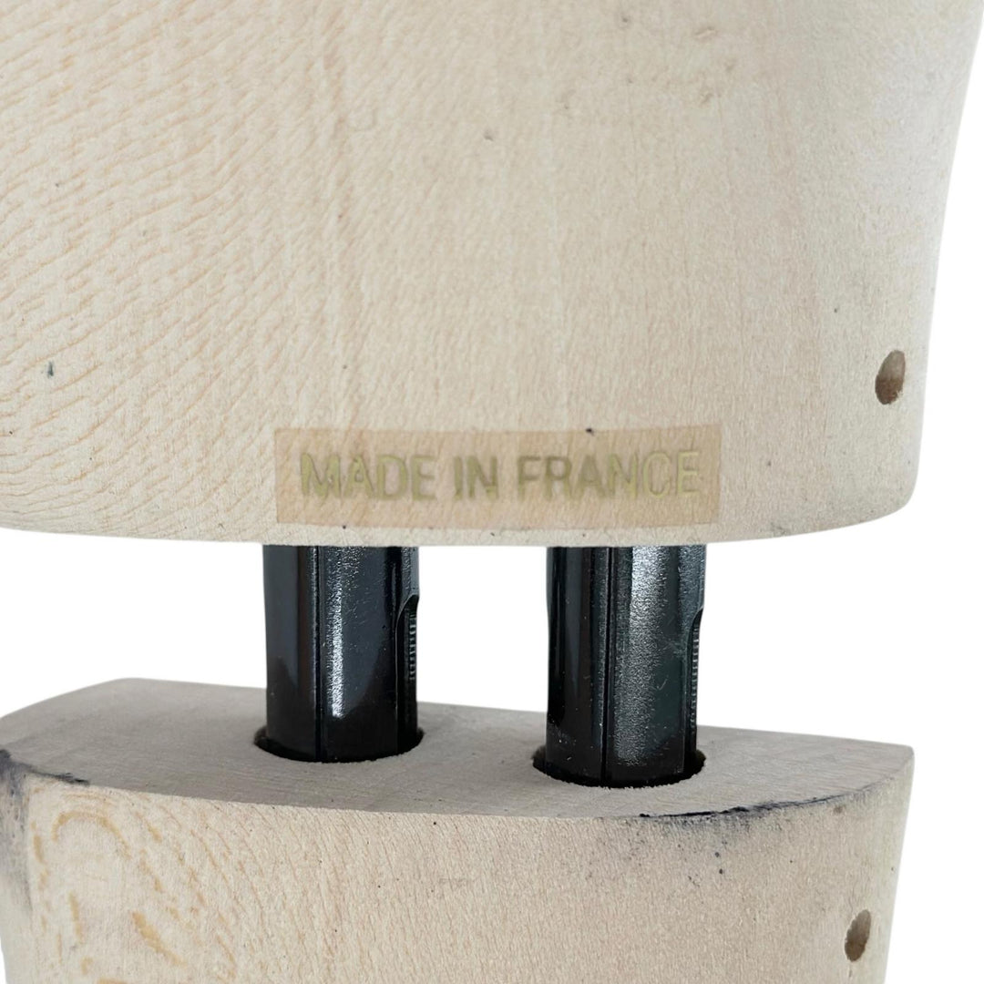 Discounted Great BERLUTI Shoe tree Logo-engraved shoe trees natural wooden mens 9