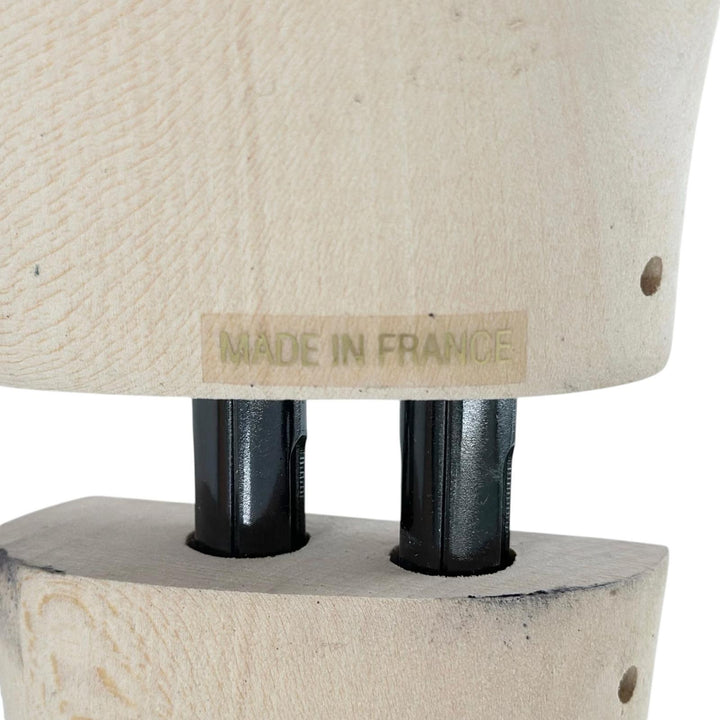 Discounted Great BERLUTI Shoe tree Logo-engraved shoe trees natural wooden mens 9