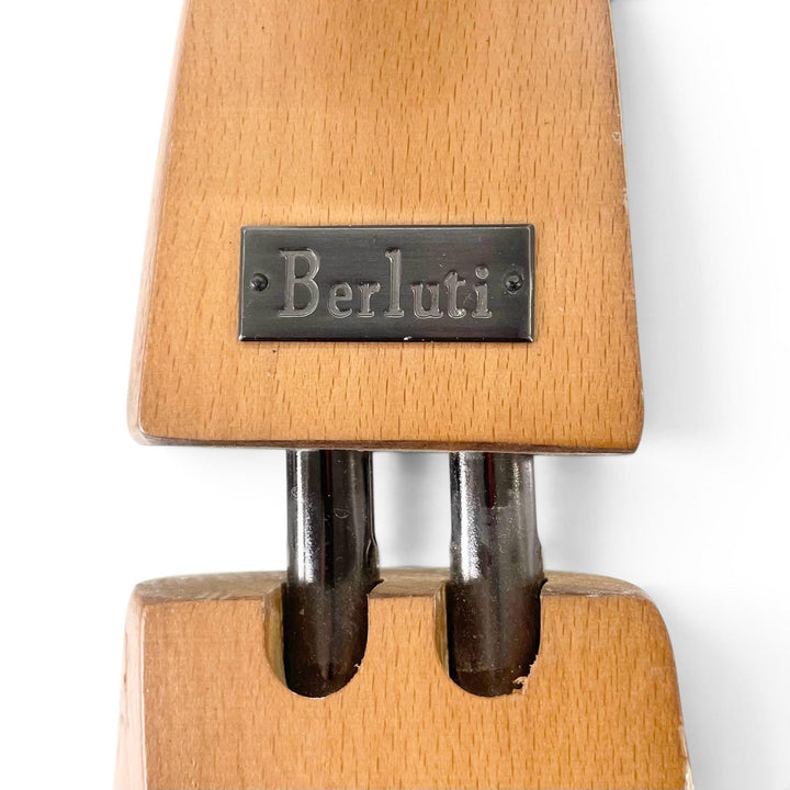 Discounted Great BERLUTI Shoe tree Logo-engraved shoe trees Brown wooden mens 7